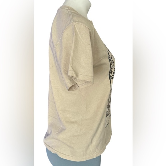 Disney’s The Lovers Nightmare Before Christmas T-Shirt. Size XS. - Picture 4 of 6